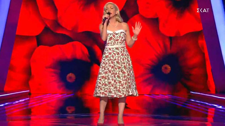 The Voice: H 45χρονη Αριέττα που ράβει μόνη της τα vintage ρούχα που φοράει