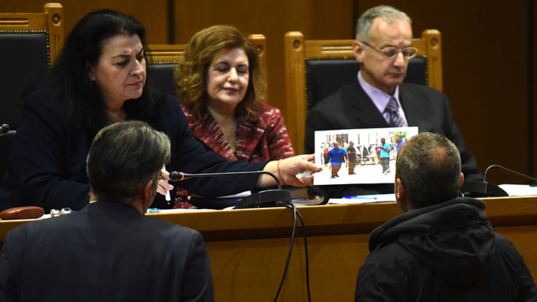 Οι συνήγοροι των θυμάτων της Χρυσής Αυγής ζητούν ακόμα πιο βαριές ποινές για τους καταδικασθέντες