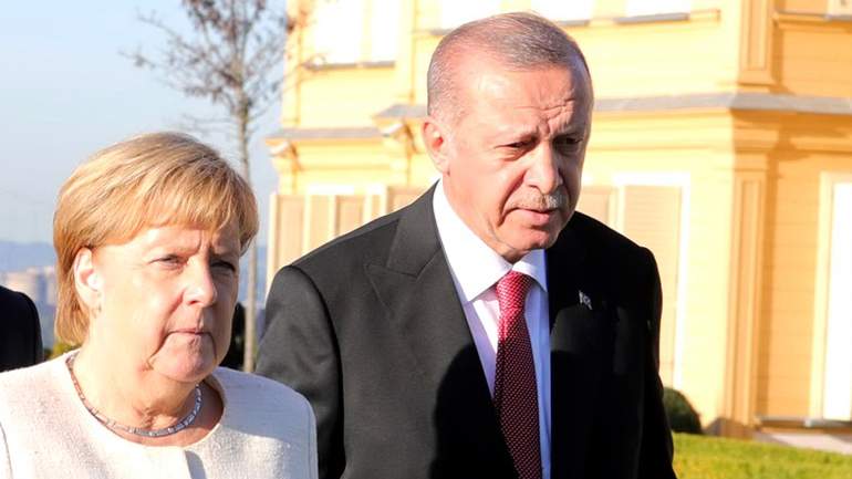 Βερολίνο κατά Ερντογάν: «Απολύτως απαράδεκτες οι δηλώσεις του για τον Μακρόν»