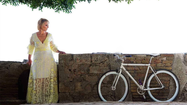 Κυκλοφόρησε η νέα δισκογραφική δουλειά της Ιωάννας Βλάχου Κυκλοφόρησε η νέα δισκογραφική δουλειά της Ιωάννας Βλάχου