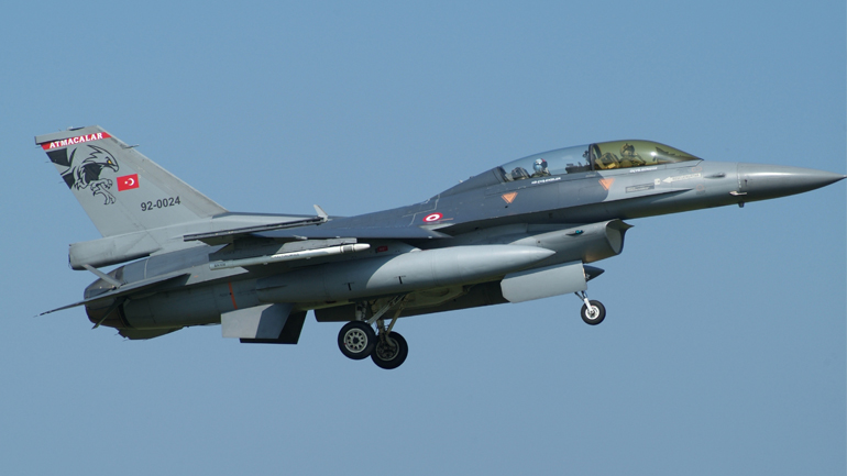 Τουρκικά F-16 πέταξαν πάνω από τους Ανθρωποφάγους Φούρνων