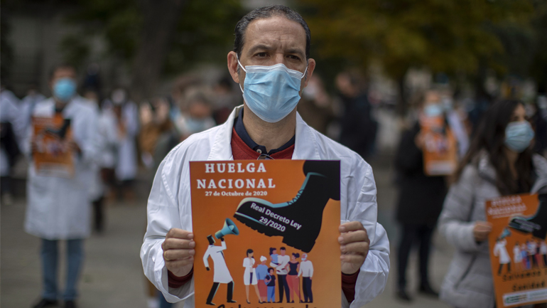 Απεργούν οι γιατροί του δημοσίου της Ισπανίας εν μέσω πανδημίας