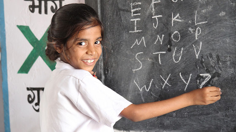 Η ολοκλήρωση της δευτεροβάθμιας εκπαίδευσης από όλα τα κορίτσια θα απέφερε δισεκατομμύρια στις αναπτυσσόμενες χώρες Η ολοκλήρωση της δευτεροβάθμιας εκπαίδευσης από όλα τα κορίτσια θα απέφερε δισεκατομμύρια στις αναπτυσσόμενες χώρες