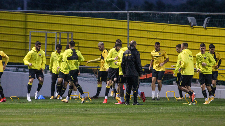 Η αποστολή της ΑΕΚ για τον αγώνα με τη Λέστερ