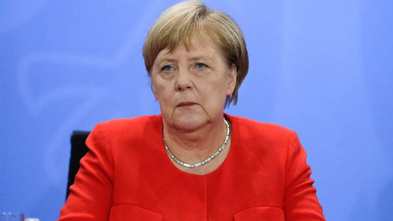 Η Μέρκελ θέλει να κλείσουν μπαρ και εστιατόρια για να αναχαιτιστεί ο κορωνοϊός