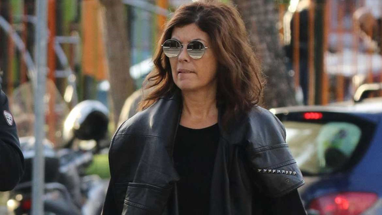 Δείτε τη Σοφία Αλιμπέρτη να ποζάρει στον φωτογραφικό φακό του γιου της, Μιχαήλ