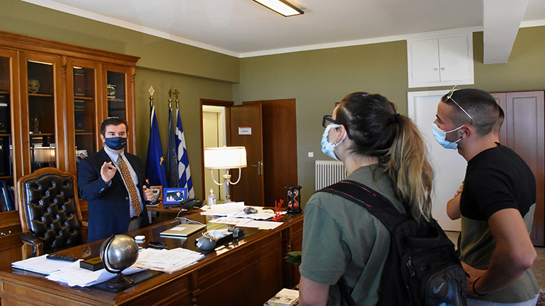 Υπουργείο Παιδείας: Σχεδόν 400 σχολεία και τμήματα θα είναι κλειστά την Πέμπτη λόγω κορωνοϊού