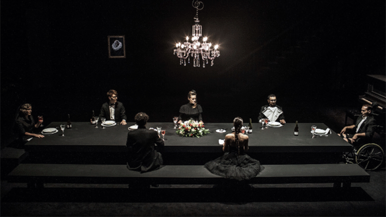 «Σ’ εσάς που με ακούτε» της Λούλας Αναγνωστάκη στο Εθνικό Θέατρο