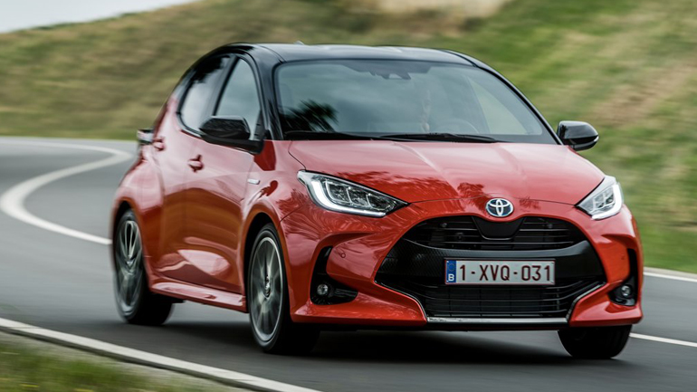 Χωρίς αντίπαλο παίζει στην Ελλάδα το Toyota Yaris.. Χωρίς αντίπαλο παίζει στην Ελλάδα το Toyota Yaris..