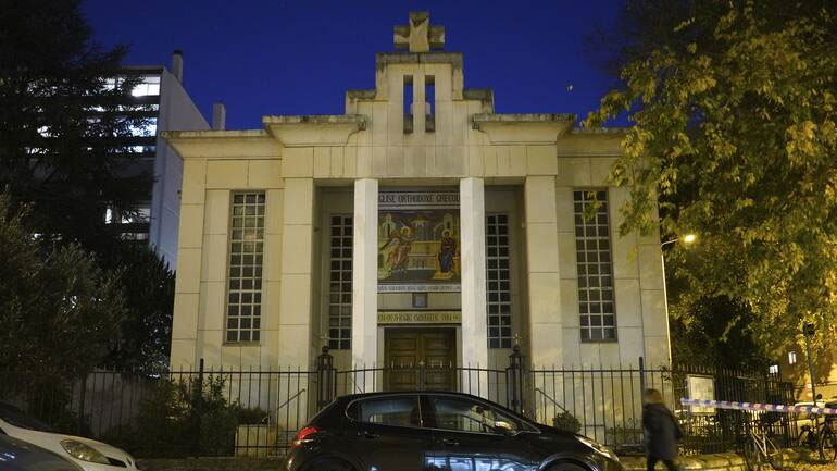 Συνελήφθη ύποπτος για την επίθεση στην εκκλησία στη Λυών