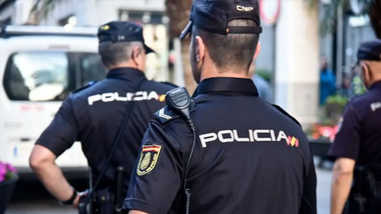 Χειροπέδες σε έναν Μαροκινό επειδή εγκωμίαζε τον αποκεφαλισμό του καθηγητή Σαμουέλ Πατί