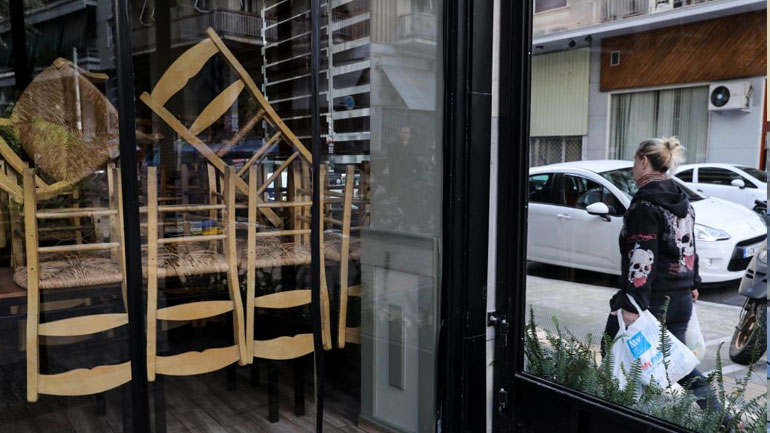 «Κλείστε μας αλλά στηρίξτε μας»