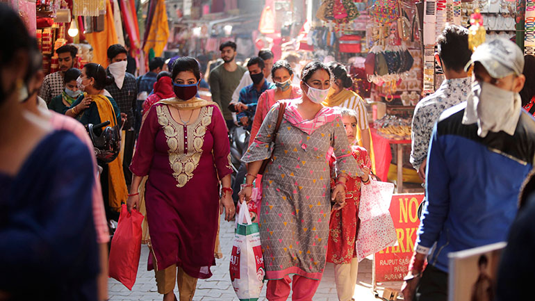 Ινδία: 48.268 κρούσματα κορωνοϊού και 551 θάνατοι μέσα σε 24 ώρες
