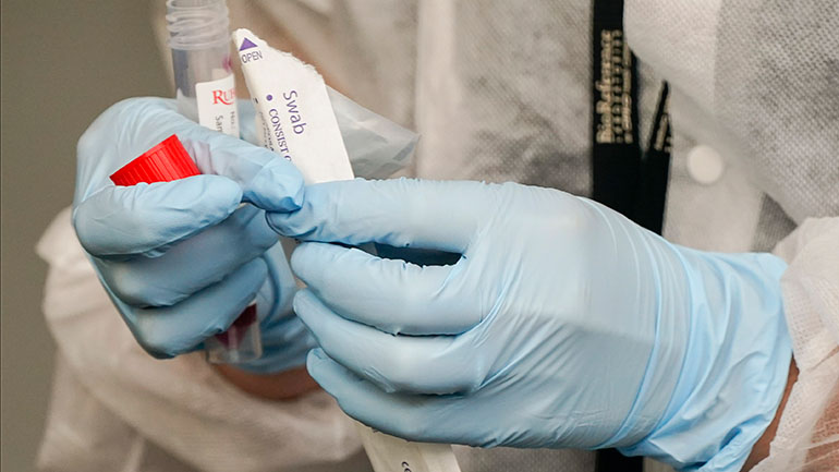 Το σύνολο του πληθυσμού της Σλοβακίας θα εξεταστεί για κορωνοϊό Το σύνολο του πληθυσμού της Σλοβακίας θα εξεταστεί για κορωνοϊό