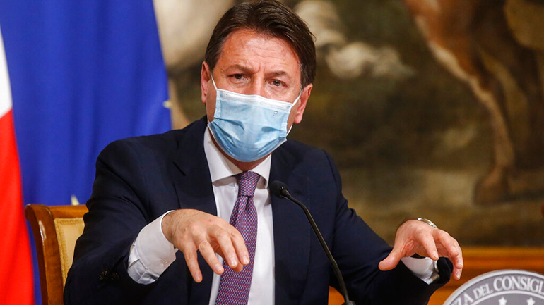 Ιταλία: «Βουτιά» της δημοτικότητας του Κόντε εν μέσω κύματος Covid-19