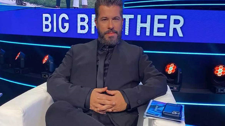 «Ο Βαρθακούρης δεν ανεβάζει φωτογραφίες από το Big Brother γιατί ντρέπεται που το παρουσιάζει» – Η απάντησή του