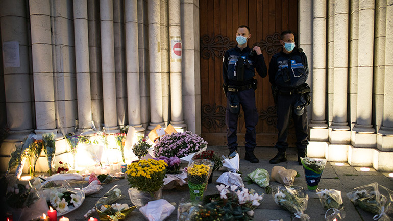 Γαλλία: Έξι ύποπτοι τέθηκαν υπό κράτηση για την επίθεση στη Νίκαια