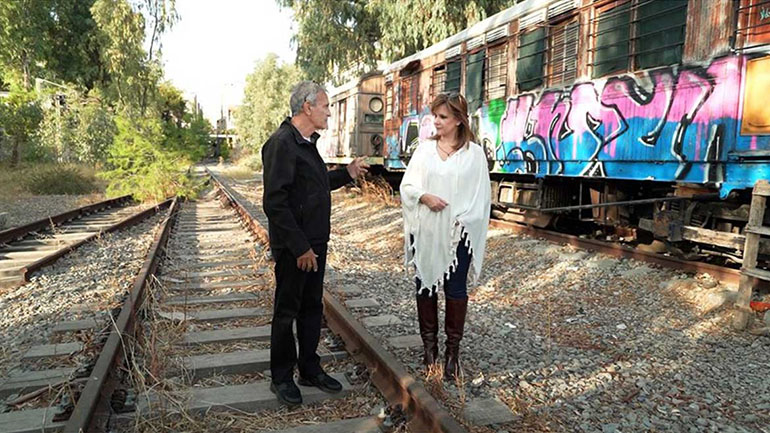 Γιώργος Νταλάρας: «Ο κόσμος βλέπει τον Νταλάρα σε αφίσα, του βάζει πάνω μουστάκια και γυαλιά και ξεχνάει τον άνθρωπο»