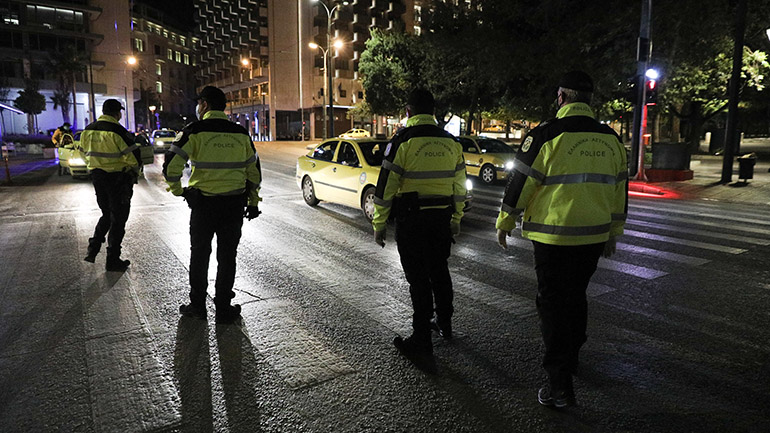 Θεσσαλονίκη: Πρόστιμα για μάσκα, αποστάσεις και κυκλοφορία μετά τις 00:30 Θεσσαλονίκη: Πρόστιμα για μάσκα, αποστάσεις και κυκλοφορία μετά τις 00:30