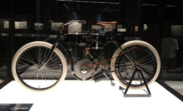 Αυτή είναι η Harley του 1903, Serial 1 από την οποία εμπνεύστηκε το τμήμα εξέλιξης