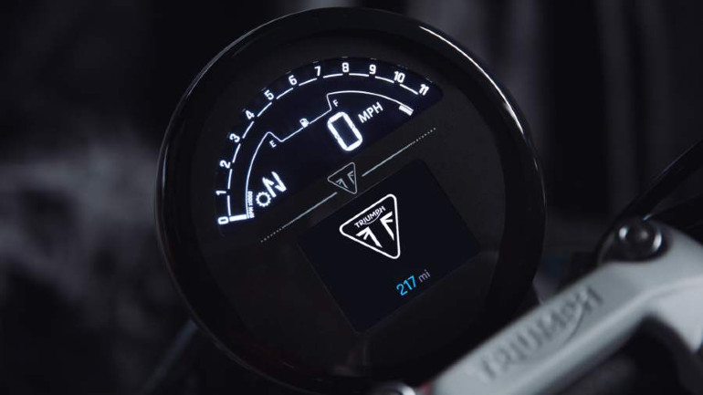 Το Trident ήρθε να χτυπήσει τη μεσαία κατηγορία naked. 