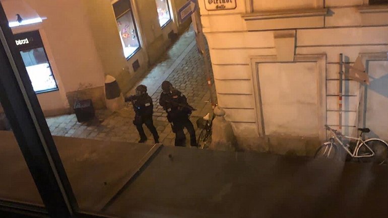 Συγκλονίζει η μαρτυρία Έλληνα από τη Βιέννη