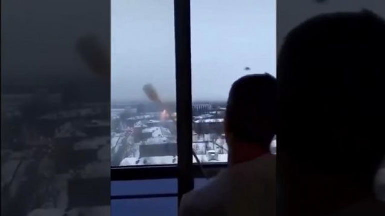 Άναψε πυροτέχνημα δίπλα από ένα παράθυρο