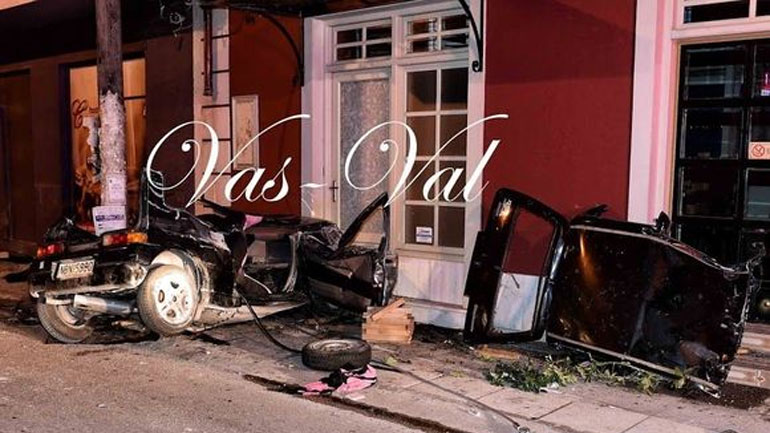 Εικόνες σοκ από τροχαίο στο Βραχάτι: Νεκρή 23χρονη και σοβαρά τραυματισμένη 24χρονη