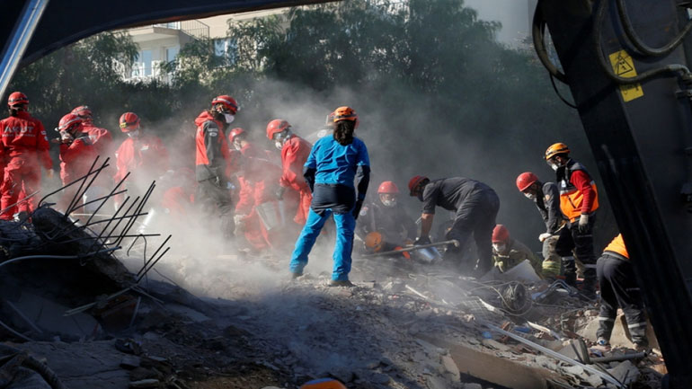 Θλιβερός απολογισμός με 85 νεκρούς και 962 τραυματίες στη Σμύρνη