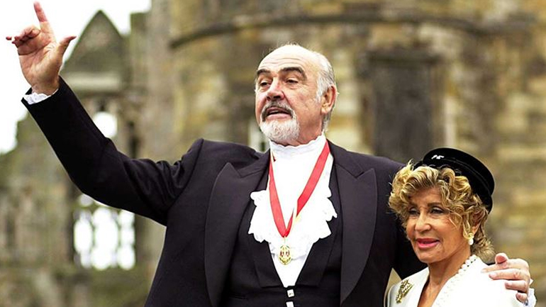 Συγκλονίζει η σύζυγος του Sean Connery: «Είχε άνοια, δεν ήταν ζωή για εκείνον»