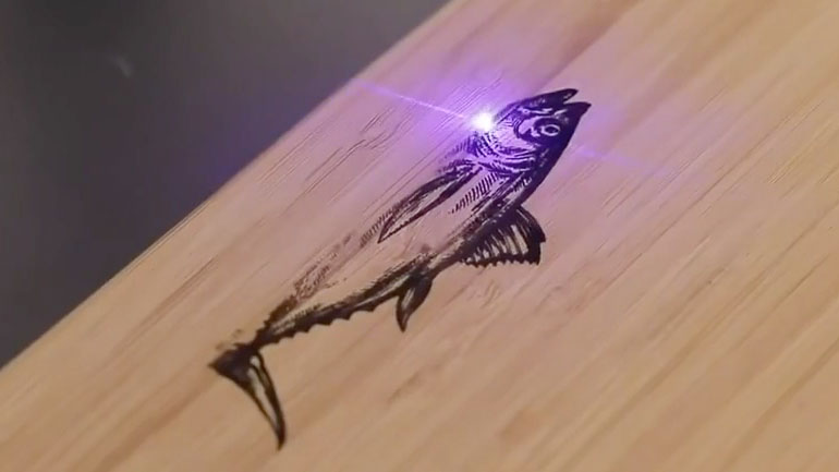 Το μικρότερο φορητό λέιζερ χάραξης