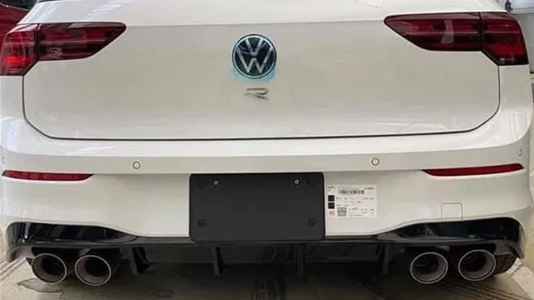 Το νέο Golf R διαθέτει και drift mode