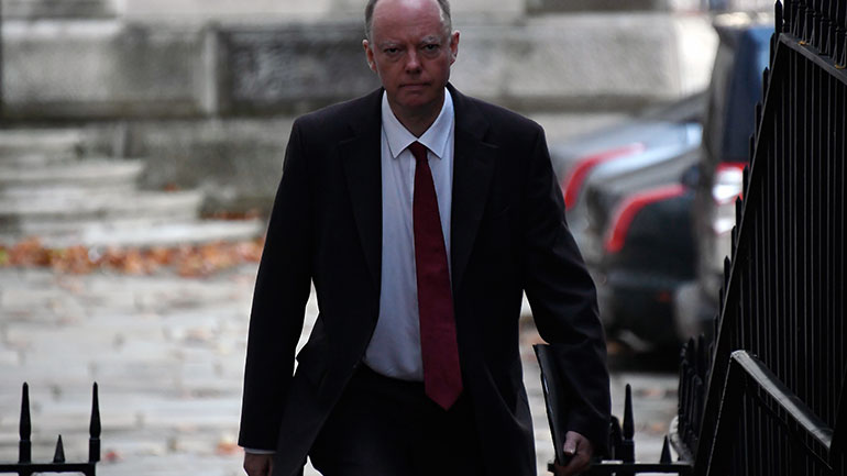 Ρεαλιστικό να λήξει το lockdown στην Αγγλία στις 2 Δεκεμβρίου, δηλώνει ο αρχίατρος της χώρας