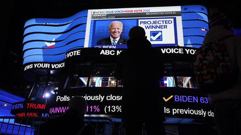 Ο Τζο Μπάιντεν κερδίζει τις πολιτείες της Νέας Υόρκης και του Νέου Μεξικού