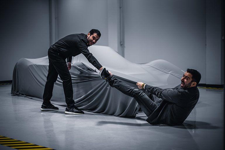 Πολύ σύντομα θα γίνουν και τα αποκαλυπτήρια του πρώτου ελληνικού υπεραυτοκινήτου με την ονομασία CHAOS, το οποίο κατασκευάζει η Spyros Panopoulos Automotive.