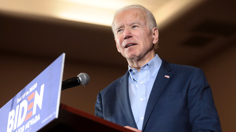 Μπάιντεν: «Ψηφίστε! Σήμερα διακυβεύεται η δημοκρατία μας»