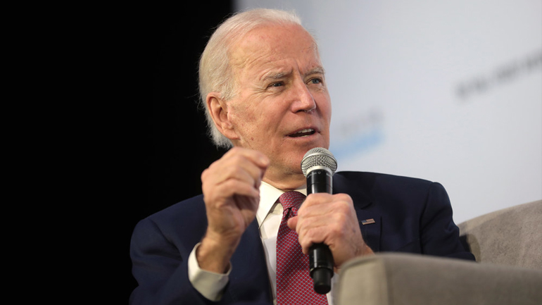 Μπάιντεν: «Φίλοι μου, ο χρόνος τελειώνει για να ακουστεί η φωνή σας στις εκλογές»