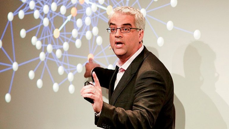 Βιβλίο: Νίκολας Χρηστάκης – Οι βαθιές και μακροχρόνιες επιπτώσεις της πανδημίας στον τρόπο που ζούμε