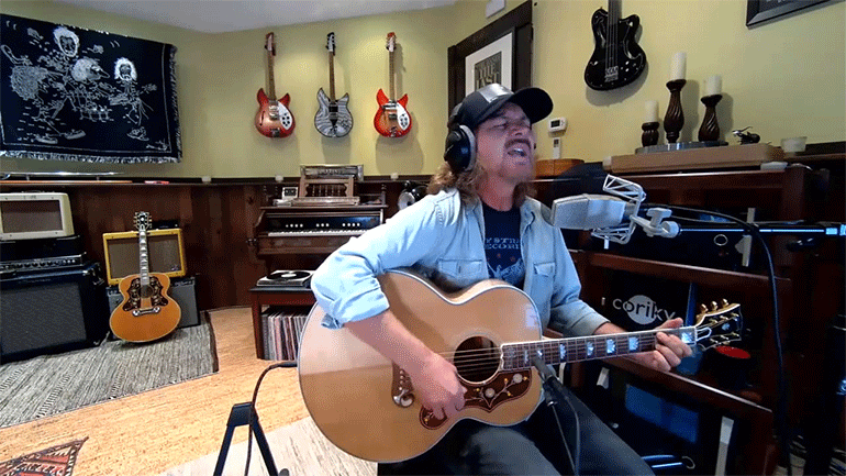 Οι συμβουλές που έδωσε ο Έντι Βέντερ στον Μπράντλεϊ Κούπερ πριν από την ταινία «A Star Is Born»