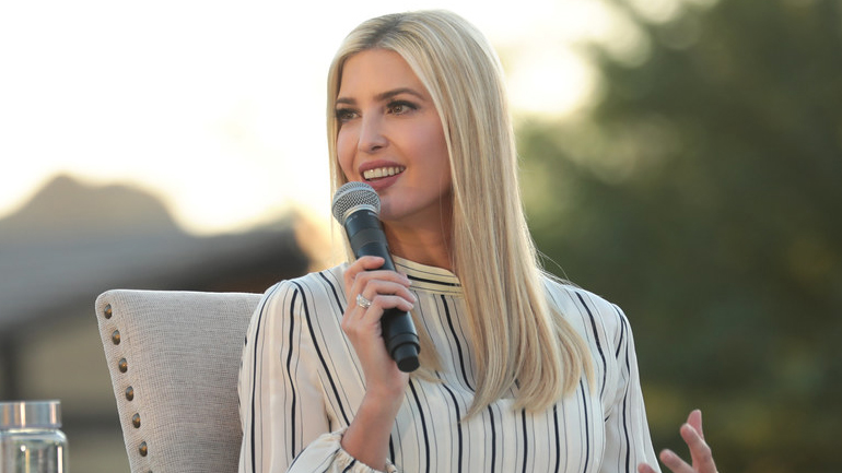 Ιβάνκα Τραμπ: «Μείνετε στην ουρά, μην φεύγετε – Σας χριεαζόμαστε!»