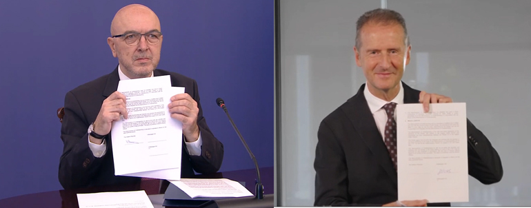 Οι υπογραφές έπεσαν και πλέον μένει να δούμε τις πράξεις (στη φωτό ο υφυπουργός Οικονομικής Διπλωματίας και Εξωστρέφειας, Κώστας Φραγκογιάννης και ο πρόεδρος του Διοικητικού Συμβουλίου του ομίλου Volkswagen Herbert Diess).