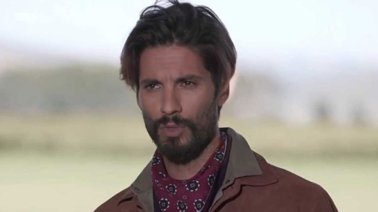 GNTM: Το θεαματικό skydiving του Γιώργου Καράβα από τα 14.000 πόδια