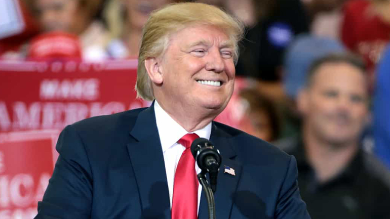 Τραμπ: «Φαίνεται να τα πηγαίνουμε πολύ καλά σε όλη τη χώρα, σας ευχαριστώ»