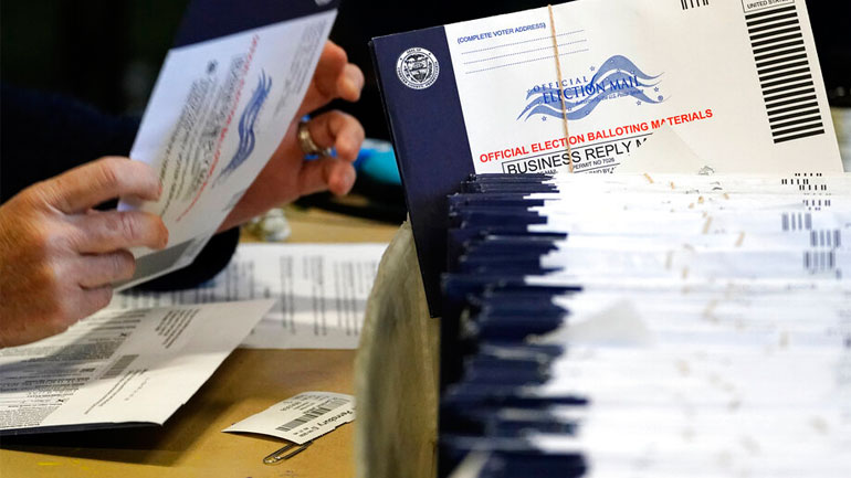 Εκλογές ΗΠΑ: Σε απολογία ο επικεφαλής των Ταχυδρομείων για τις «ξεχασμένες» ψήφους