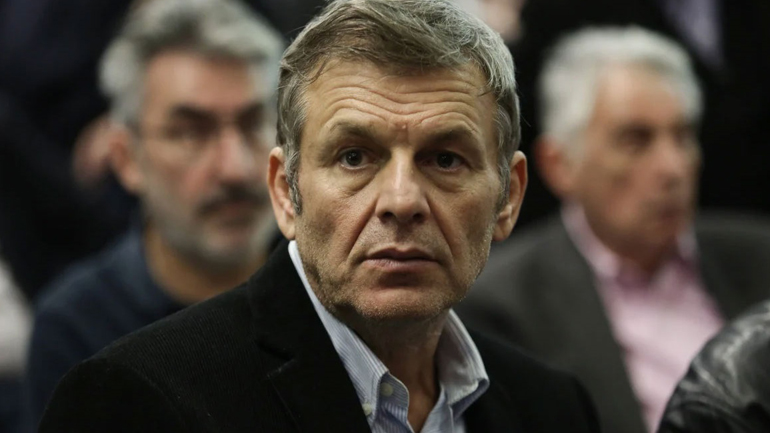 Απόστολος Γκλέτσος: Περιγράφει τις δύσκολες ώρες στο νοσοκομείο μετά τη λοίμωξη του αναπνευστικού