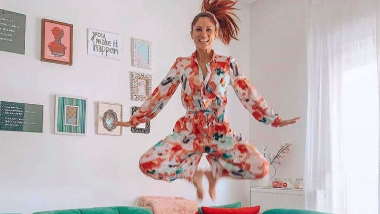 Άγνωστοι διέρρηξαν το διαμέρισμα της Μαίρης Συνατσάκη – Τα σοκαριστικά πλάνα από το σπίτι της