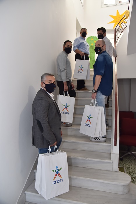 Συνεργάτες καταστημάτων ΟΠΑΠ και PLAY