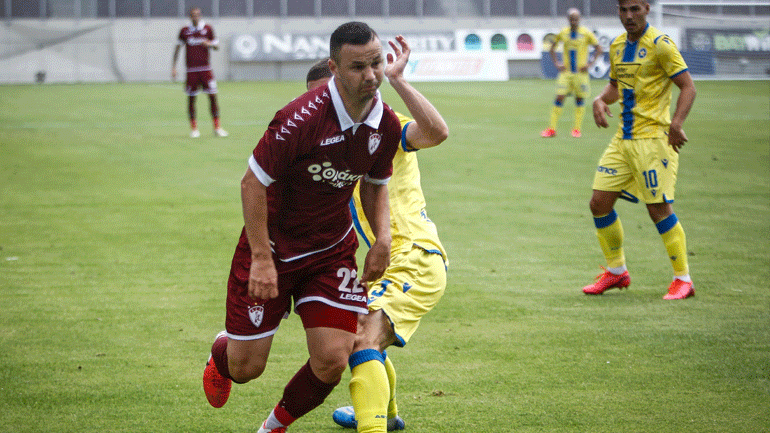 Ανακοινώνει το διαζύγιο με τον Σεσέροβιτς η ΑΕΛ