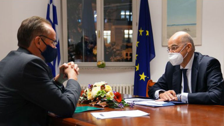 Ικανοποίηση από την επίσκεψη Δένδια στο Βερολίνο – Το ζήτημα του εμπάργκο όπλων στην Τουρκία έθεσε ο ΥΠΕΞ