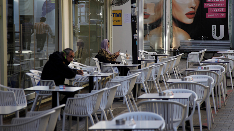 Θετικό 1 στα 7 νέα δείγματα στην Κύπρο – Αρνητικό ημερήσιο ρεκόρ με 233 κρούσματα